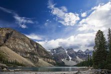 morraine lake.jpg